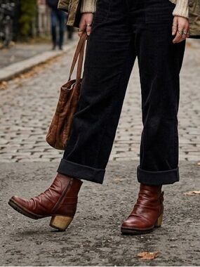 Art Company Oslo Leather Red Ankle Boots Wood Heel Size 8.5 39